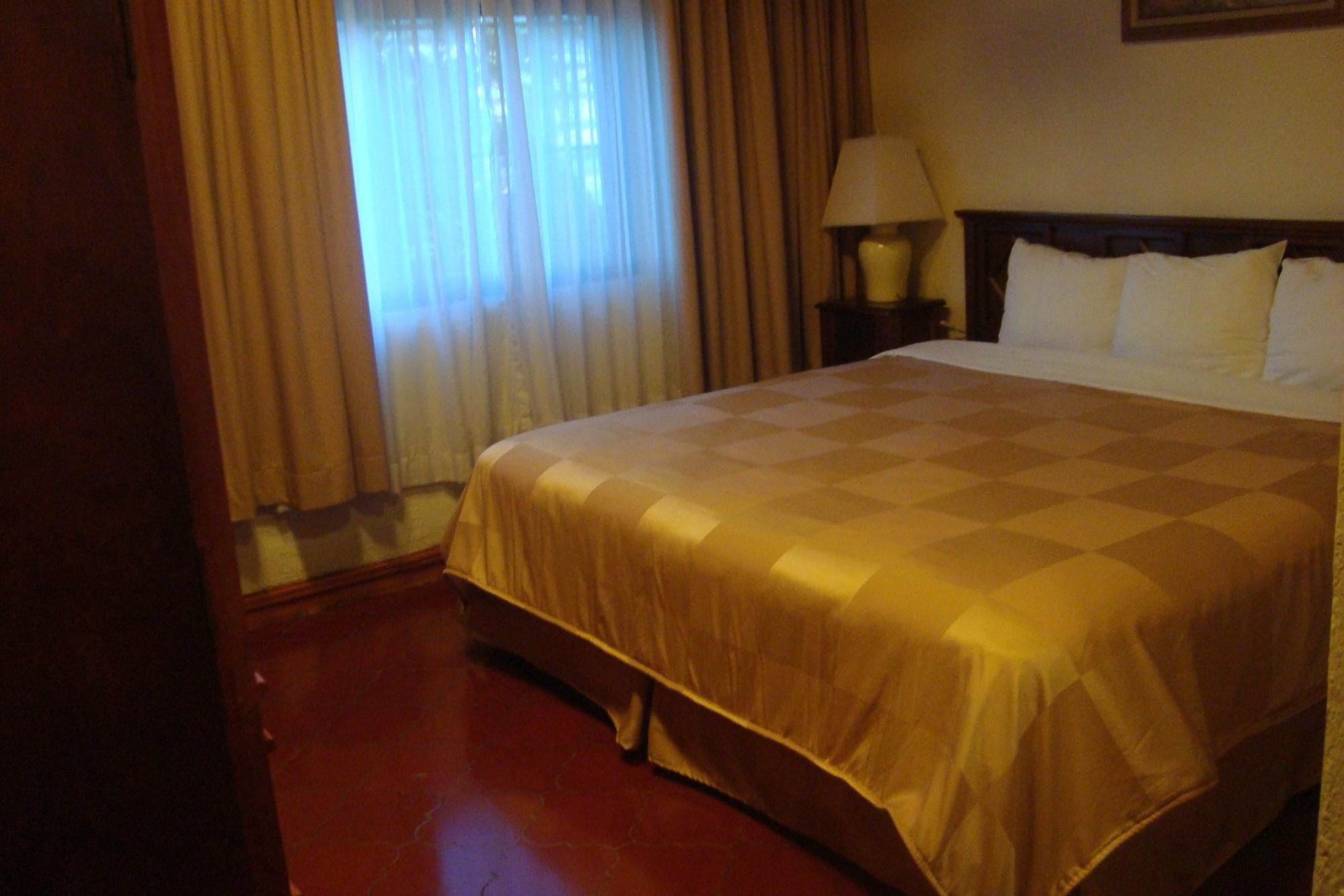 Hotel Del Patio Флорес Екстериор снимка