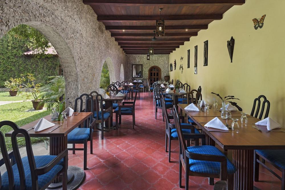 Hotel Del Patio Флорес Екстериор снимка