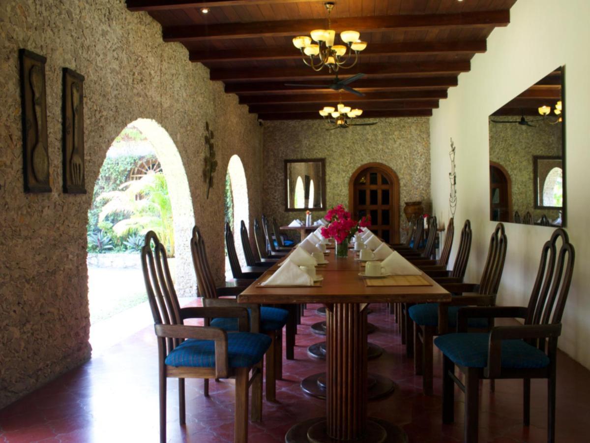 Hotel Del Patio Флорес Екстериор снимка