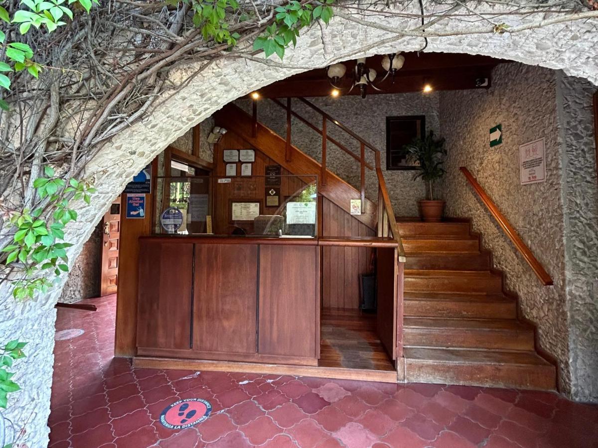 Hotel Del Patio Флорес Екстериор снимка